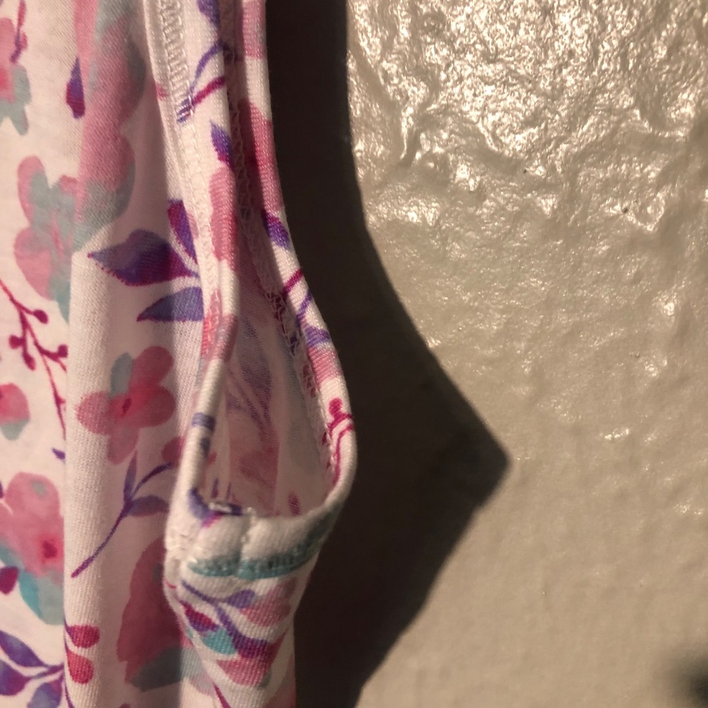 Lularoe tank - Picture 2 of 7